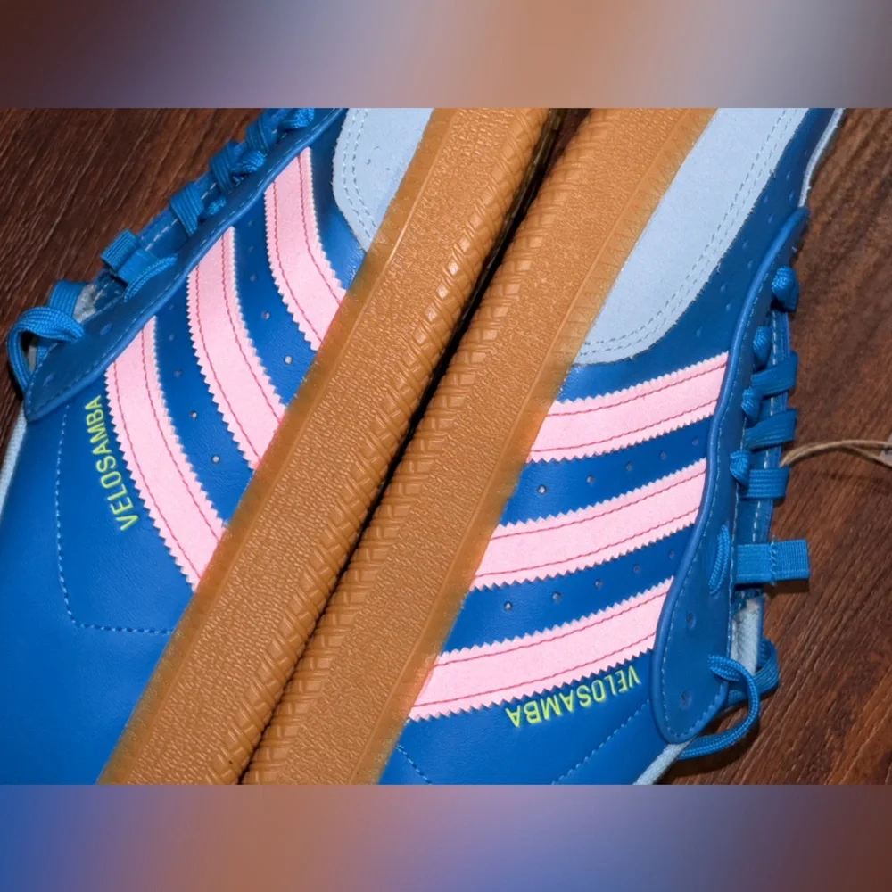 Adidas size 9.5